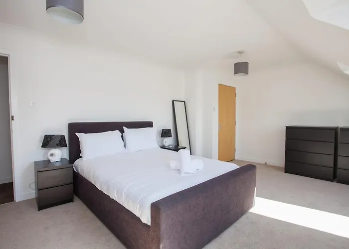 3 Bedroom Duplex With Free Parking * Γλασκώβη