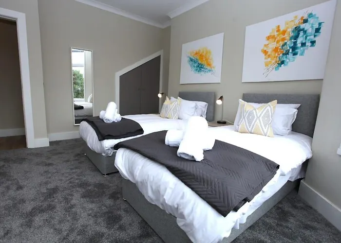 Three Bedroom Upper Flat In Jordanhill Apartman Glasgow