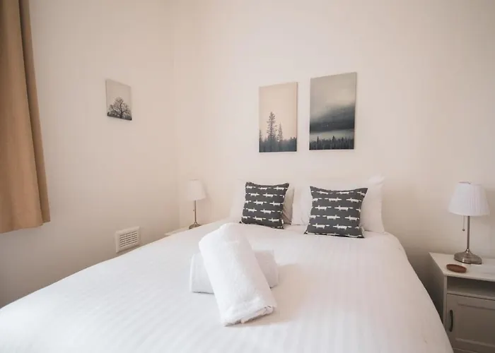 Stunning 3 Bed Flat In The Heart Of The West End Σπίτι διακοπών *