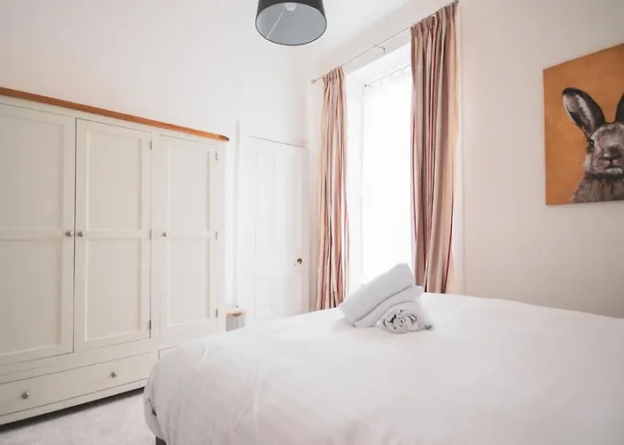 Stunning 3 Bed Flat In The Heart Of The West End Casa vacanze *