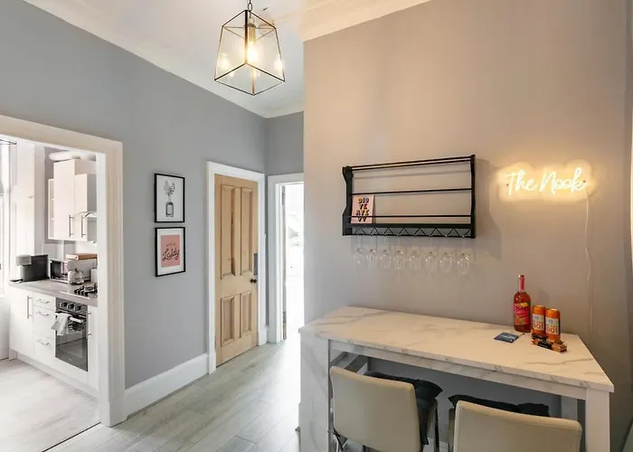 Boutique West End - 'the Nook' גלאזגו