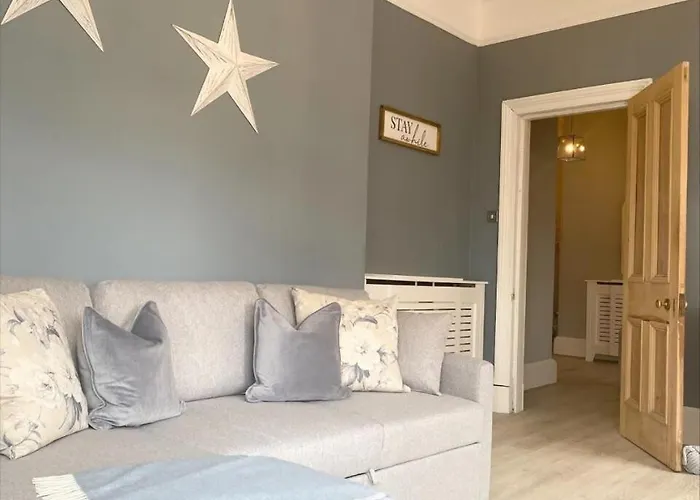 Boutique West End - 'the Nook' Glasgow