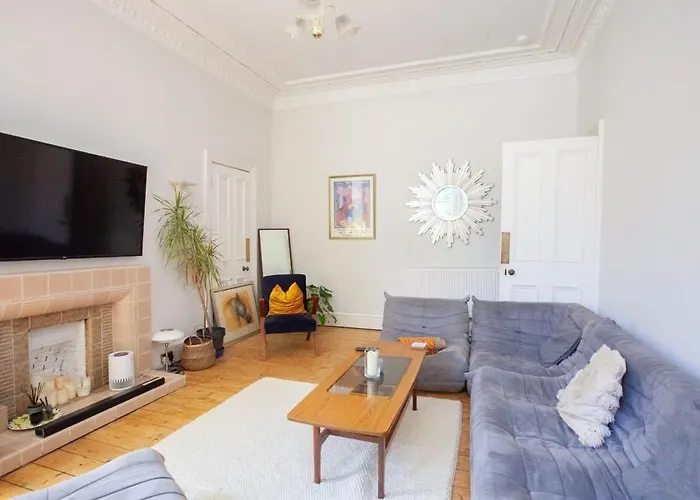 Lovely Flat In Ideal Location Glasgow