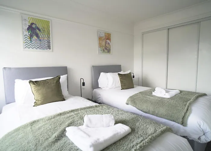 Dunalastair Apartment *