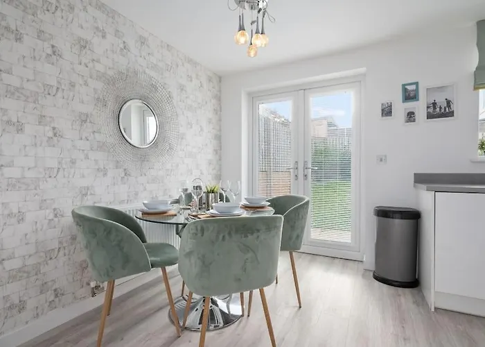 Appartamento 3bdr House By Vista Short Lets & Serviced Scotland With Driveway Parking And Ps4