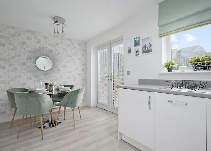 3bdr House By Vista Short Lets & Serviced Scotland With Driveway Parking And Ps4 *