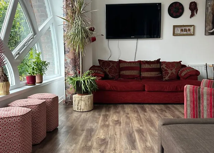 Stunning 2 Bedroom *