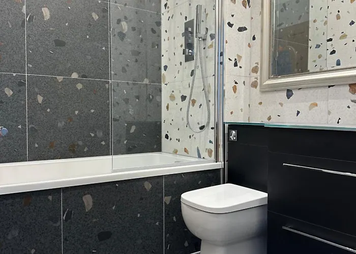 Stunning 2 Bedroom Apartment Glasgow