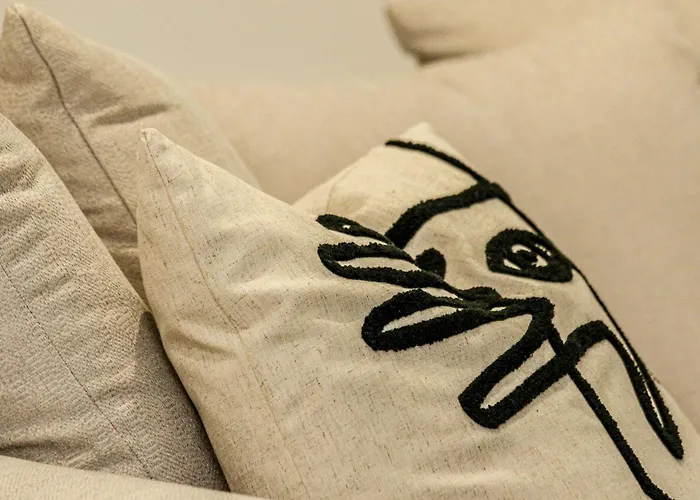 Wyndford Riverside House Glasgow