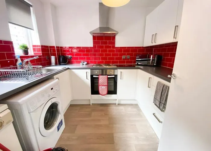 Two Bedroom, Free Private Parking