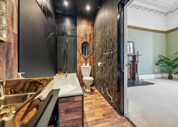 Appartamento Grand 2 Bed West End *