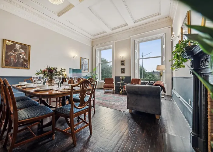 Grand 2 Bed West End