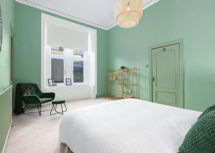 Extravagant 6 Bed Victorian Townhouse With Hot Tub غلاسغو