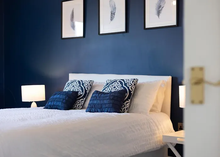 Extravagant 6 Bed Victorian Townhouse With Hot Tub Villa *