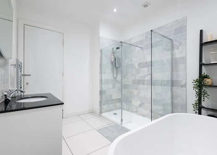 Extravagant 6 Bed Victorian Townhouse With Hot Tub غلاسغو