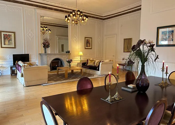 Grand In The Park * Γλασκώβη