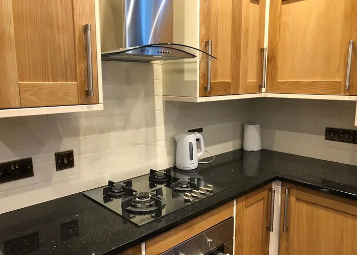 2-bed Sleeps 4 10 Mins To Centre * Glasgow