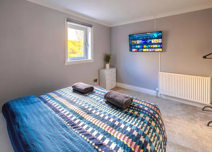 Nyaraló Cosy 4 Bedroom In - Free Parking Glasgow