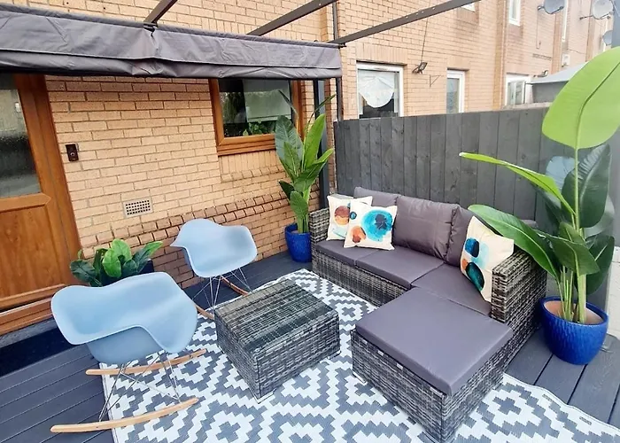 Bright 3br Walking Distance To Town - Free Parking Appartamento Glasgow