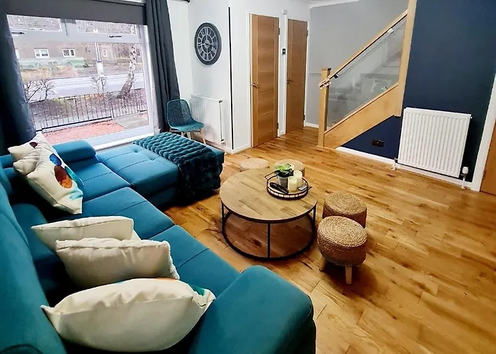 Apartment Bright 3br Walking Distance To Town - Free Parking