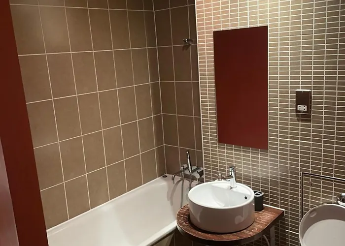 5 Beds ,4 Bedroom Duplex West Of Near Centre Apartment Glasgow