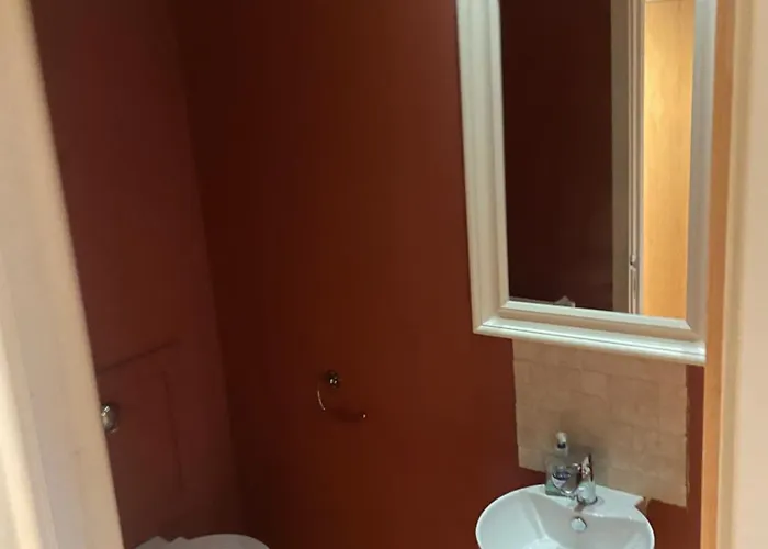 Apartman 5 Beds ,4 Bedroom Duplex West Of Near Centre