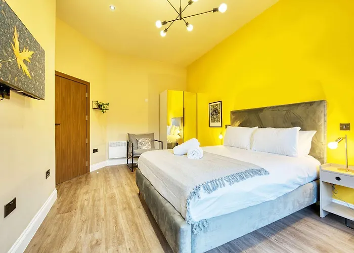 Lovely Station 1 Bed A6 * グラスゴー