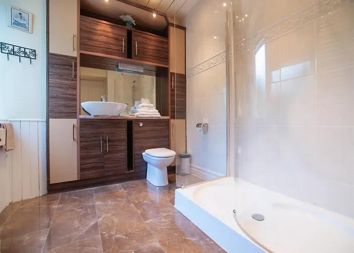 Busby Apartments شقة *