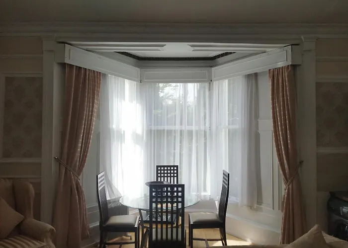 Busby Apartments شقة *