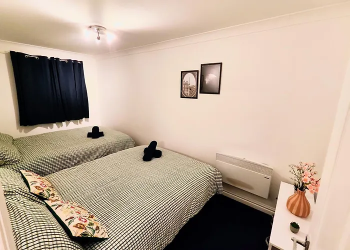 La Casita, Quarry - 2 Bedroom Entire With Free Parking גלאזגו