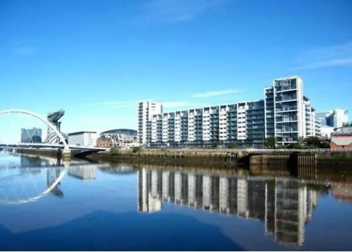 With River View Next To Hydro * Glasgow