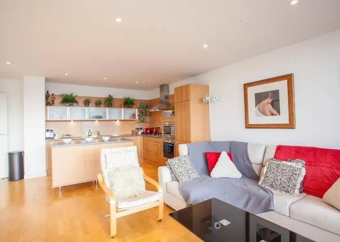 With River View Next To Hydro *