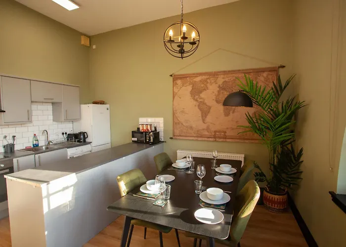 Getaway With Free Parking Casa vacanze