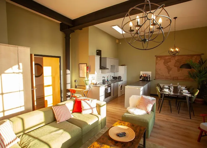 Getaway With Free Parking Glasgow