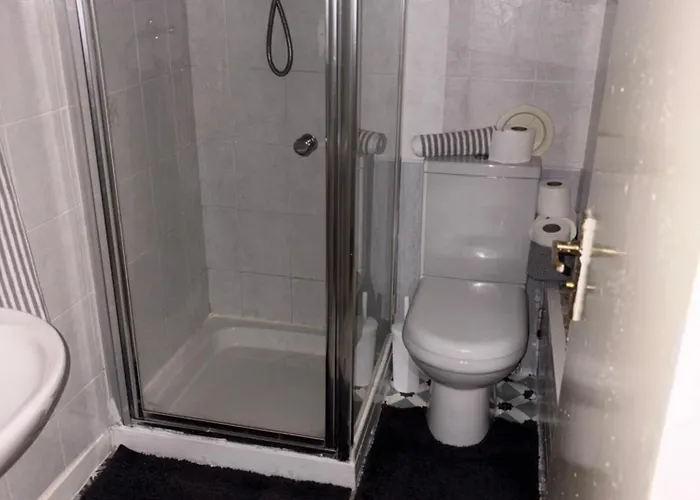 Traditional Tenement Excellent Location *