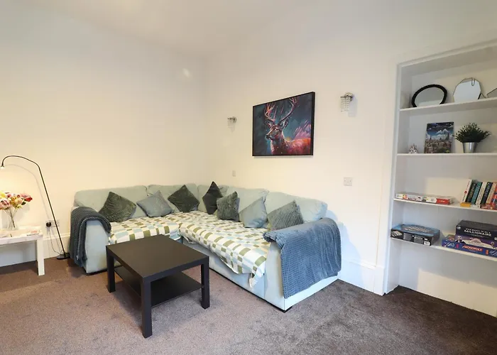 Appartement 2 Bed Flat - Street Parking