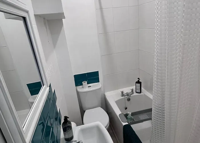2 Bed Flat - Street Parking Appartement Glasgow