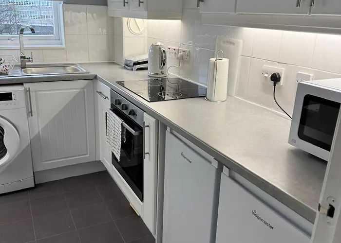 Modern 2 Bedroom Near Centre גלאזגו