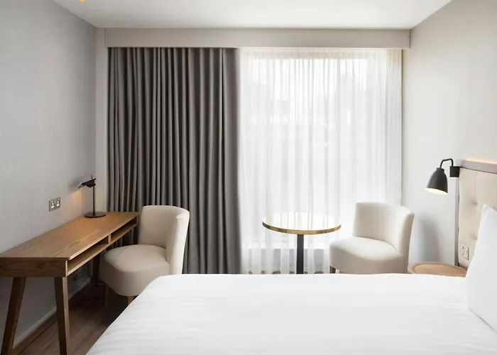 Ac By Marriott מלון