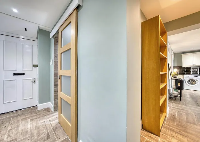 Stylish 3-bedroom In Glasgow