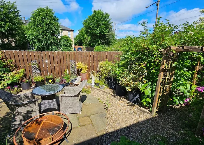 Beautiful Self Contained With Garden Glasgow