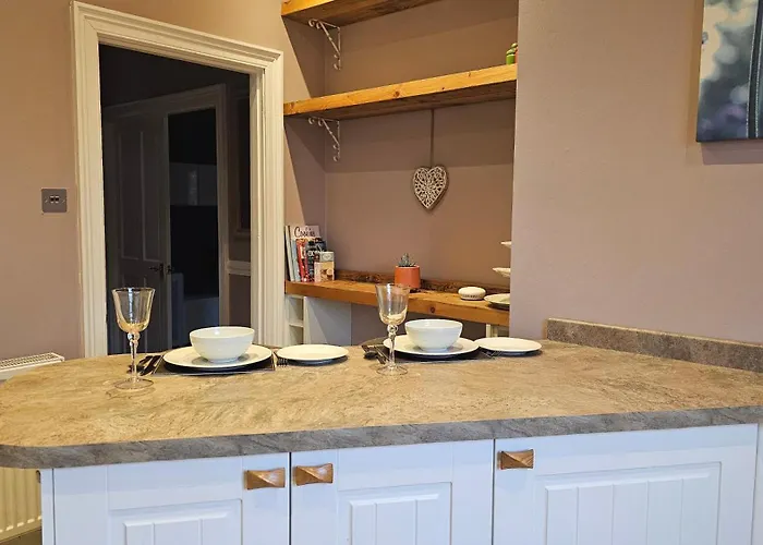 Beautiful Self Contained With Garden *