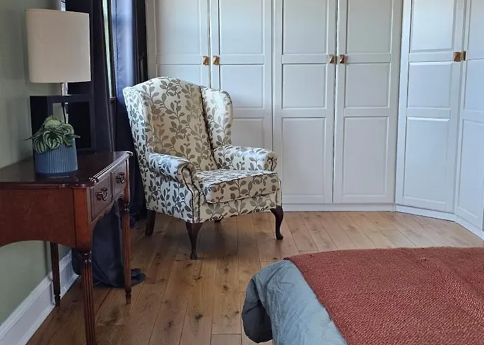 Beautiful Self Contained With Garden * Glasgow