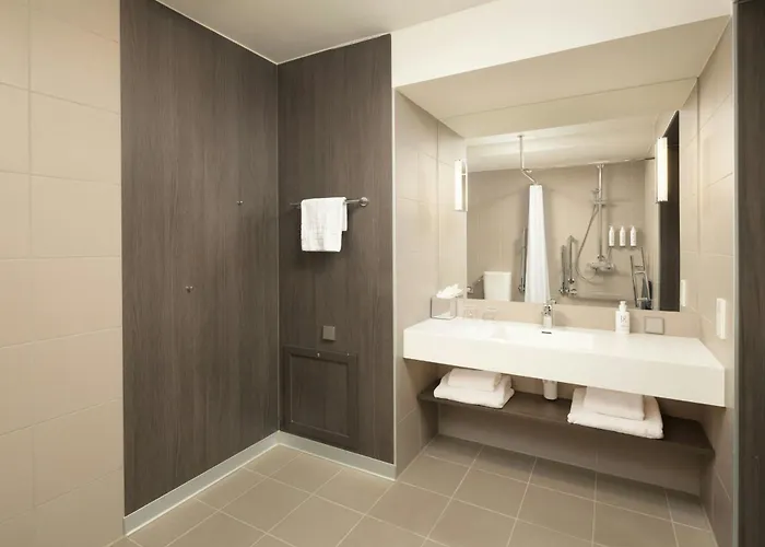 Moxy Merchant Hotel Glasgow