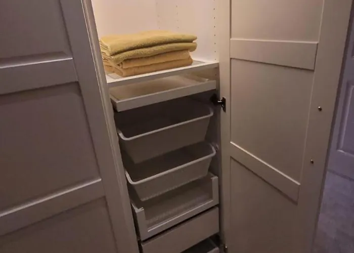 Дом отдыха 3 Bedroom Sleeps 6 Free Parking