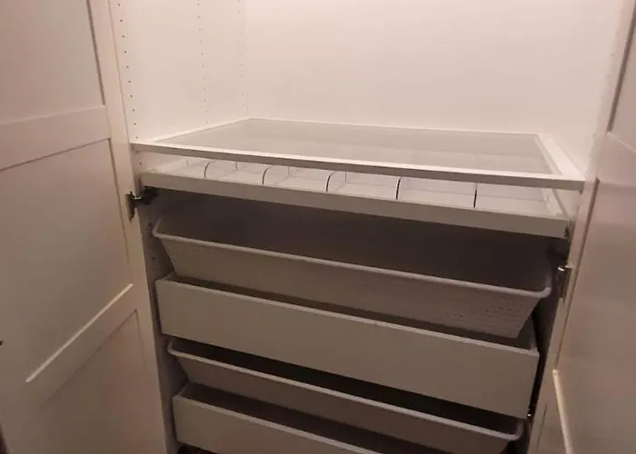 3 Bedroom Sleeps 6 Free Parking Дом отдыха *