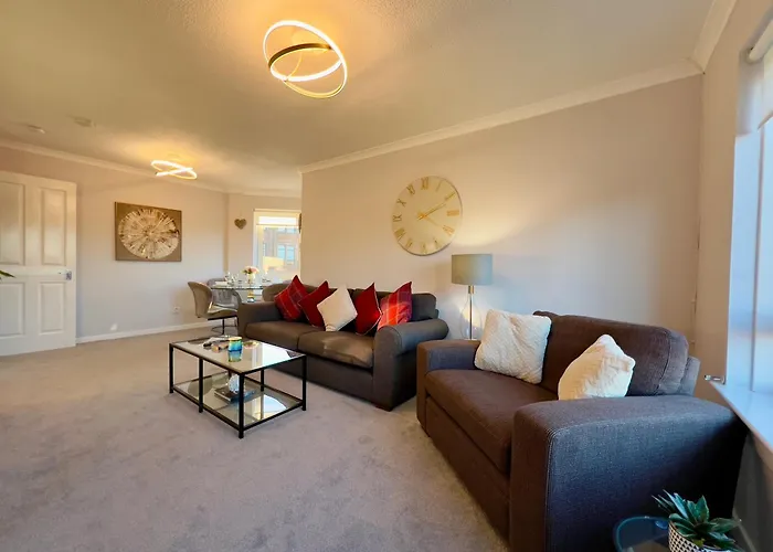 Apartment Chic & Cozy 2-bed Flat In - Free Parking Glasgow