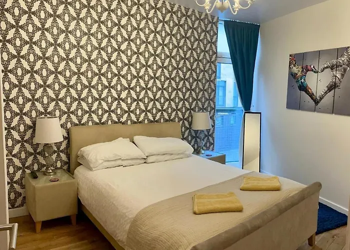 Oswald - Centre Glasgow