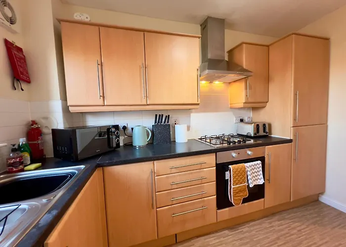 Sleek & Modern 2br - Easy Access To Centre