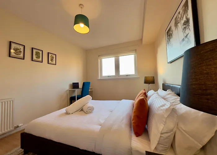 アパート Sleek & Modern 2br - Easy Access To Centre グラスゴー